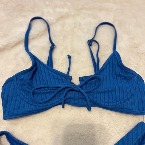 Blue Ribbed Bikini Set - Picture 2 of 5